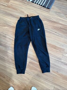 Nike womens Black Logo Jogger Sweatpants